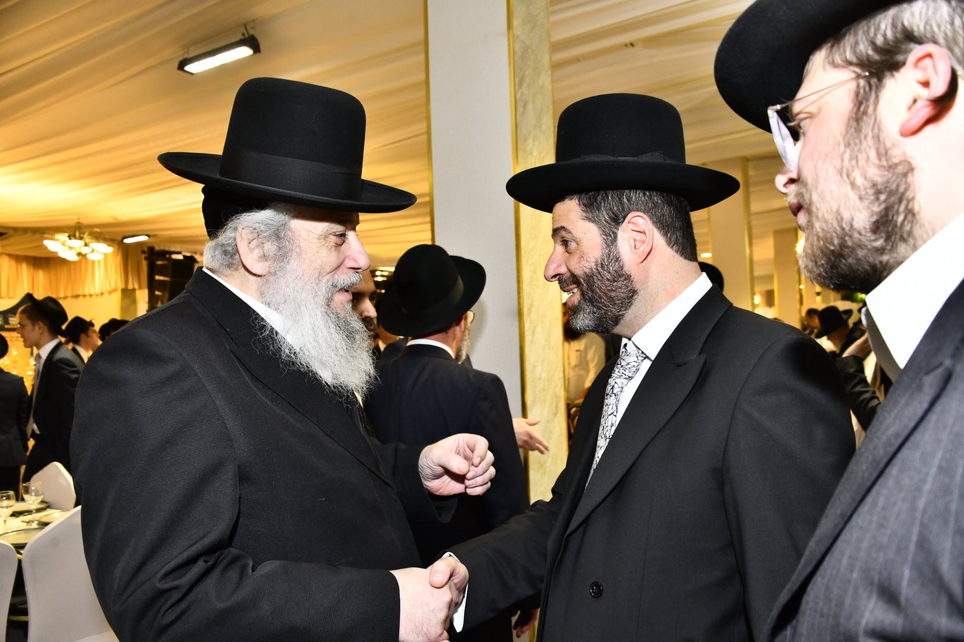 שמחת נישואי בתו של מנחם שפירא