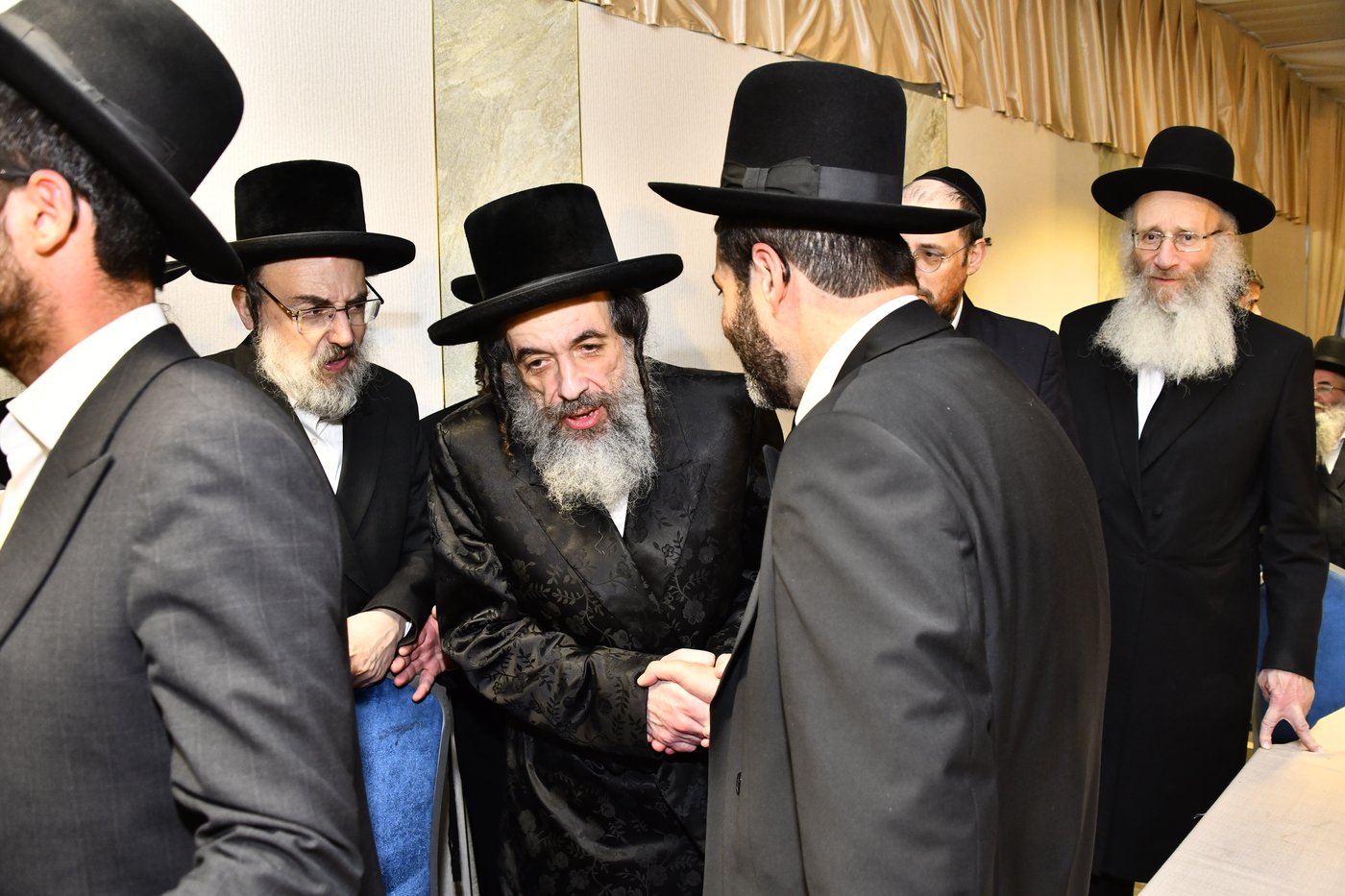 שמחת נישואי בתו של מנחם שפירא