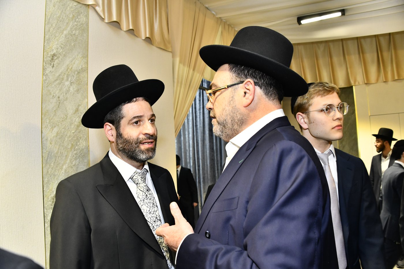 שמחת נישואי בתו של מנחם שפירא