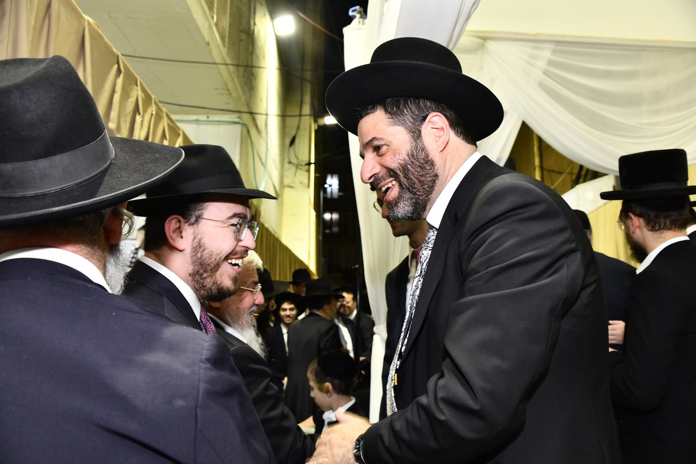 שמחת נישואי בתו של מנחם שפירא