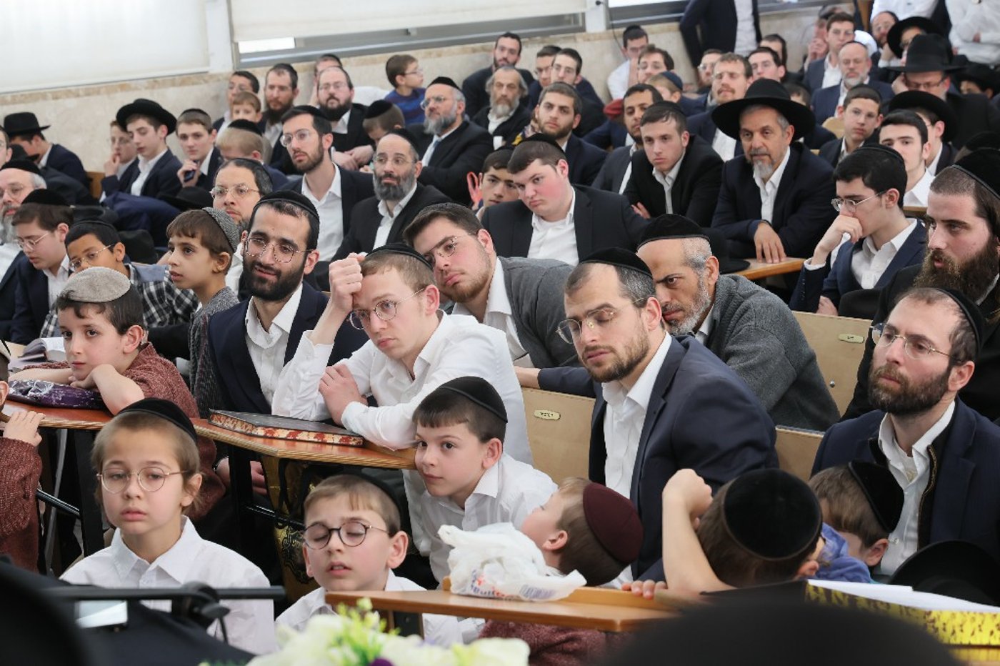 הגר"י זילברשטיין בביקור חיזוק ברחובות