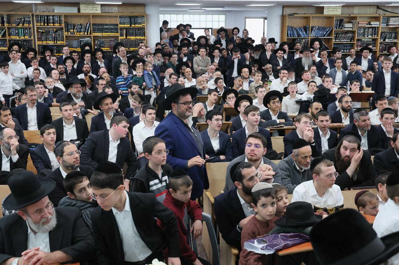 הגר"י זילברשטיין בביקור חיזוק ברחובות