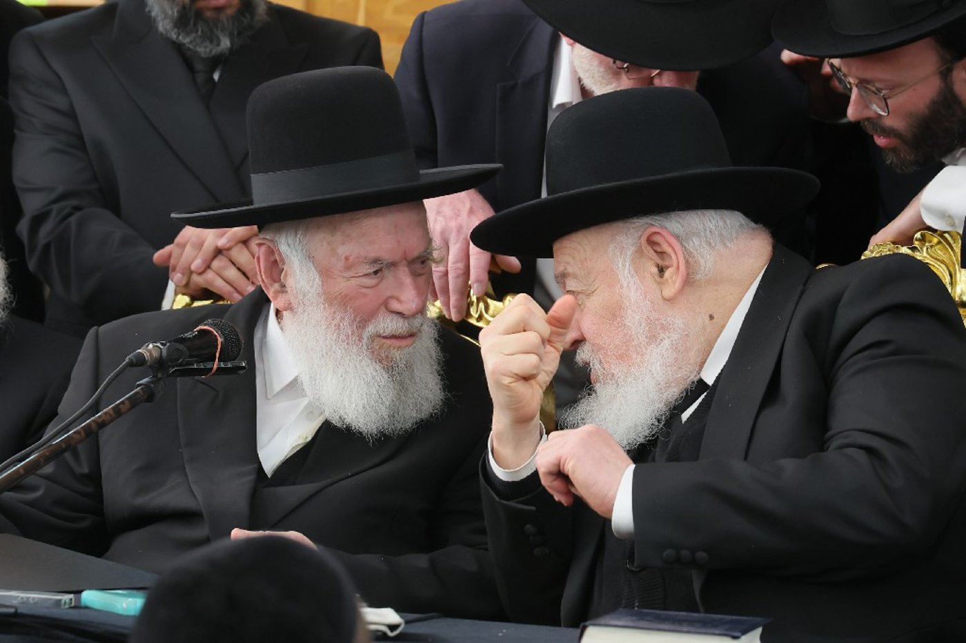 הגר"י זילברשטיין בביקור חיזוק ברחובות