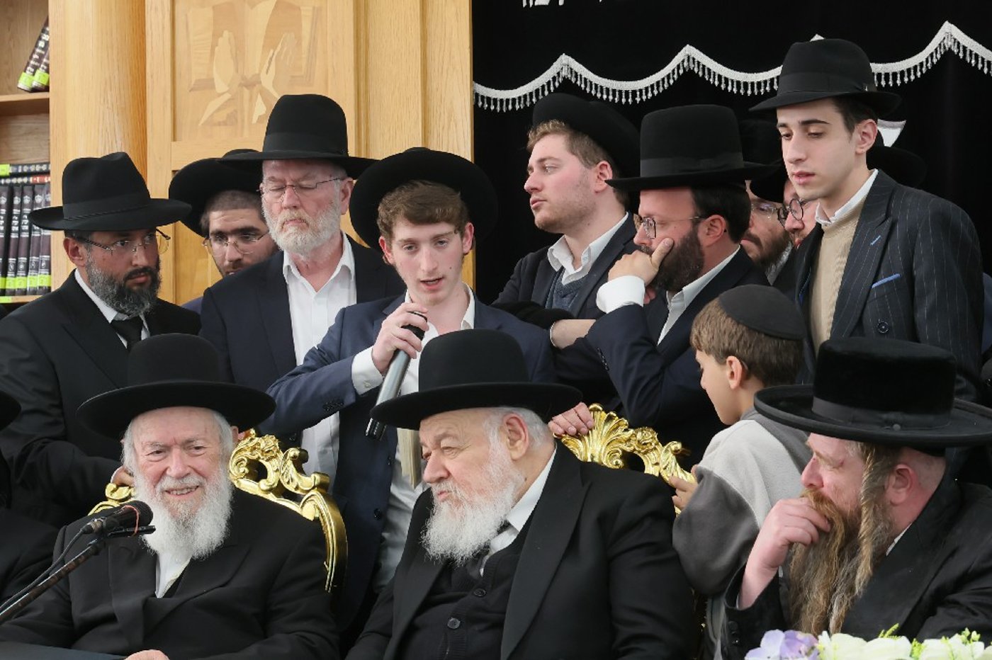 הגר"י זילברשטיין בביקור חיזוק ברחובות