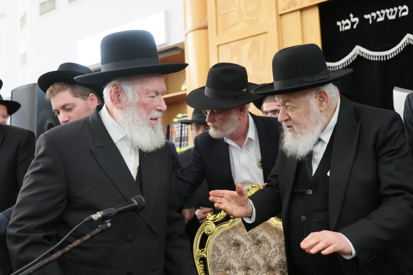 הגר"י זילברשטיין בביקור חיזוק ברחובות