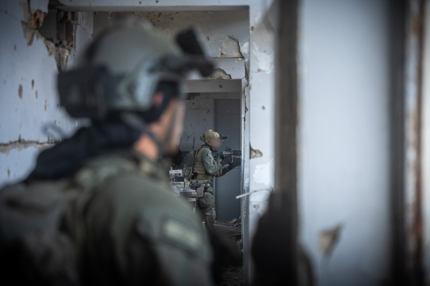 לוחמי שייטת 13 פשטו על בית ספר בלבנון; זה מה שהם גילו שם