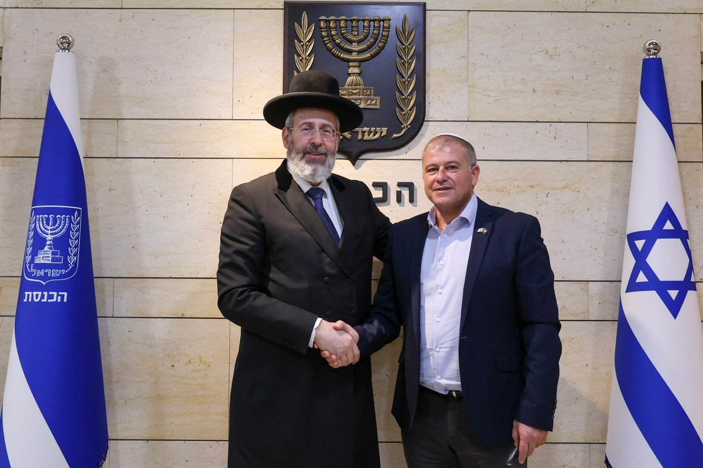 מכירת חמץ בכנסת