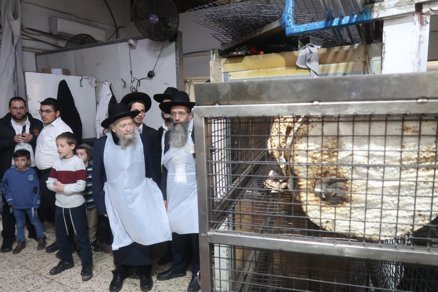המקובל הגה"צ רבי דוד בצרי באפיית מצות
