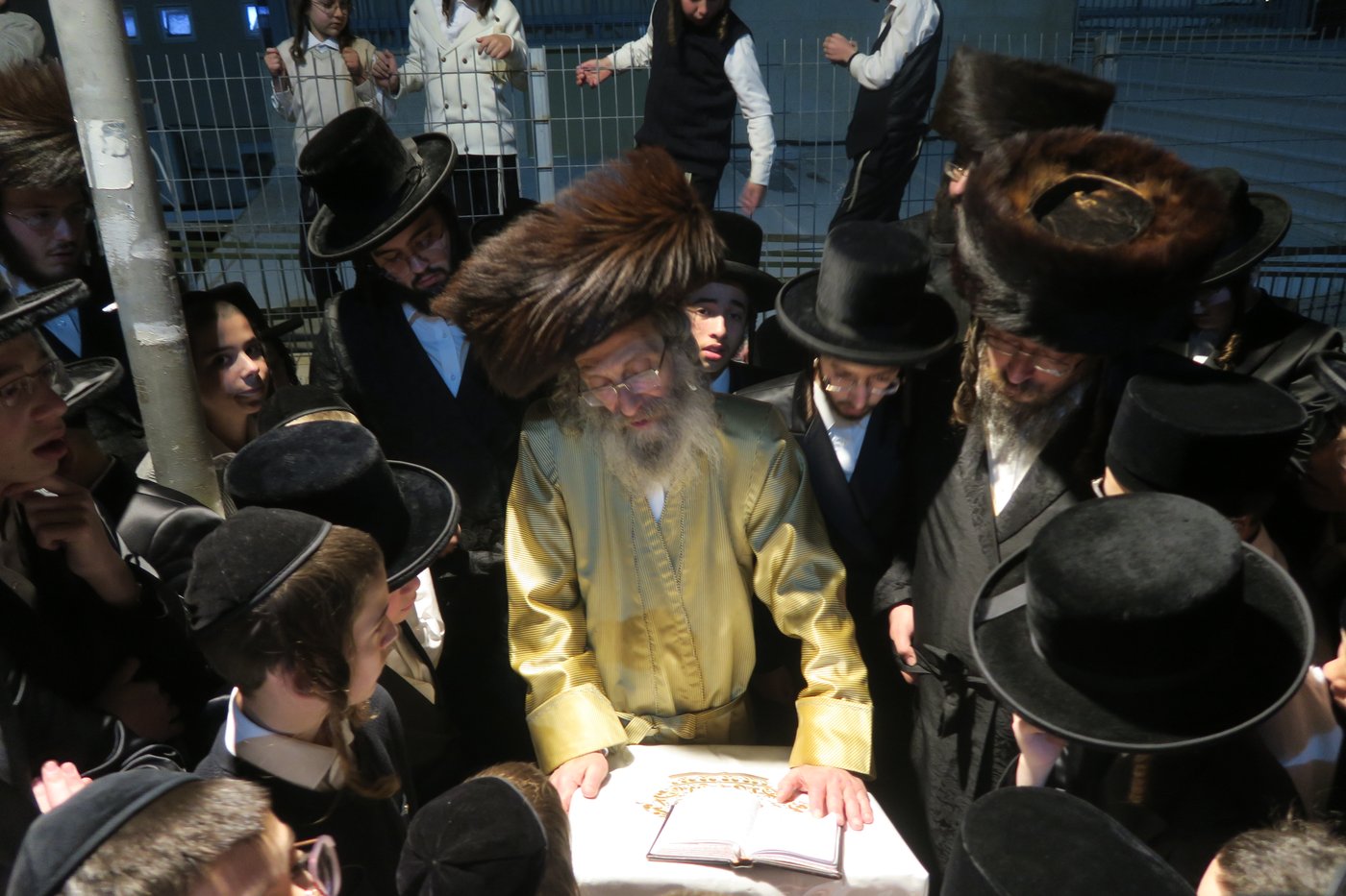 הרה"צ רבי אלימלך בידרמן שבת באלעד