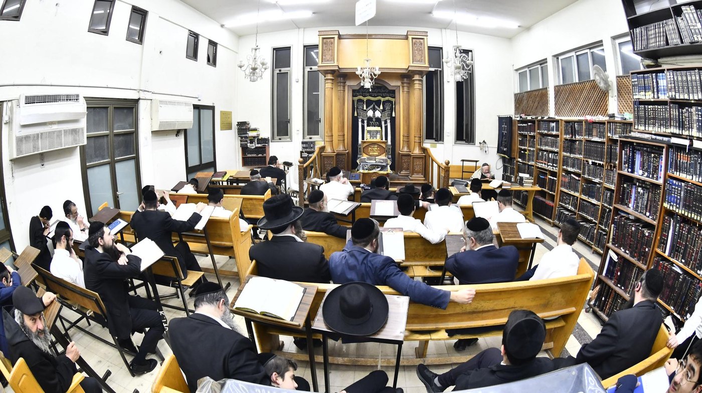 המקובל רבי יעקב עדס בשיחתו בכולל חזון איש