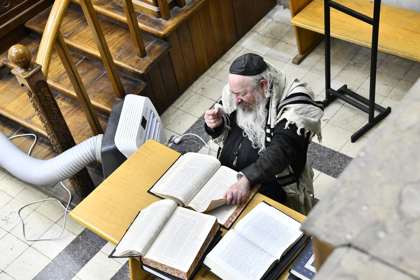 המקובל רבי יעקב עדס בשיחתו בכולל חזון איש