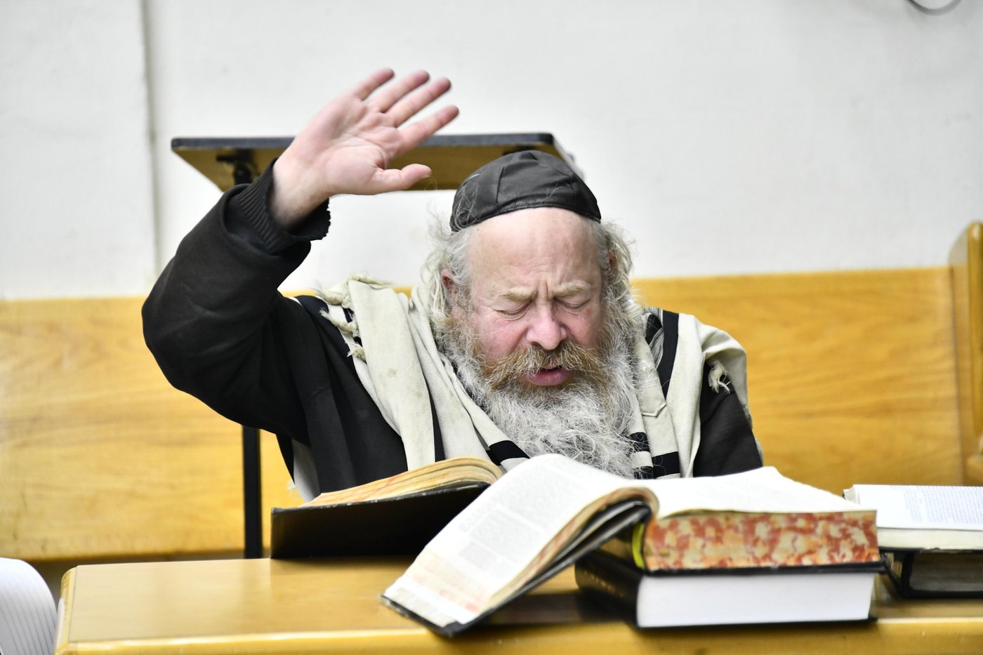 המקובל רבי יעקב עדס בשיחתו בכולל חזון איש