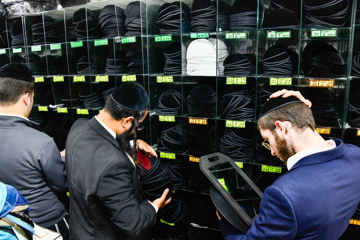 אווירת ערב חג הפסח בבני ברק