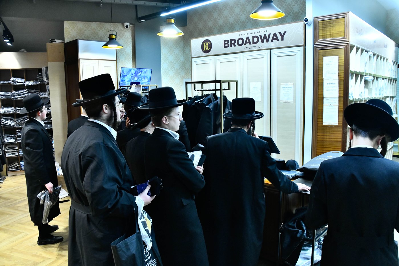 אווירת ערב חג הפסח בבני ברק