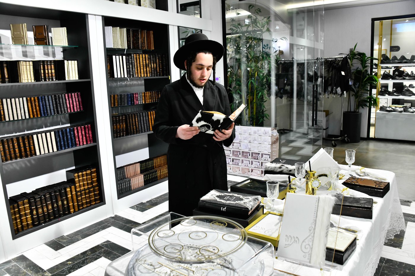 אווירת ערב חג הפסח בבני ברק