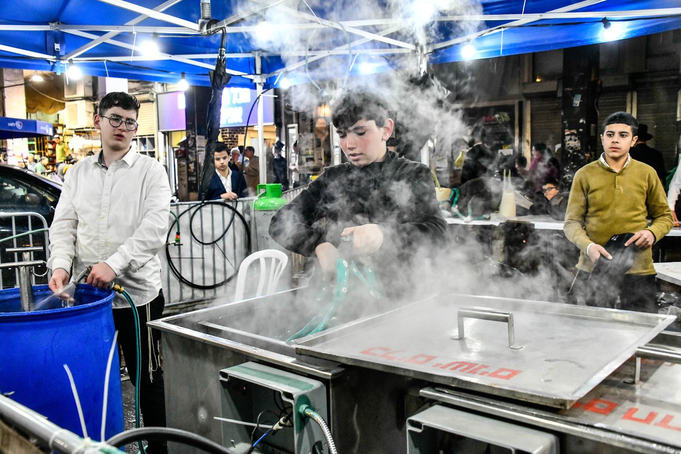 אווירת ערב חג הפסח בבני ברק