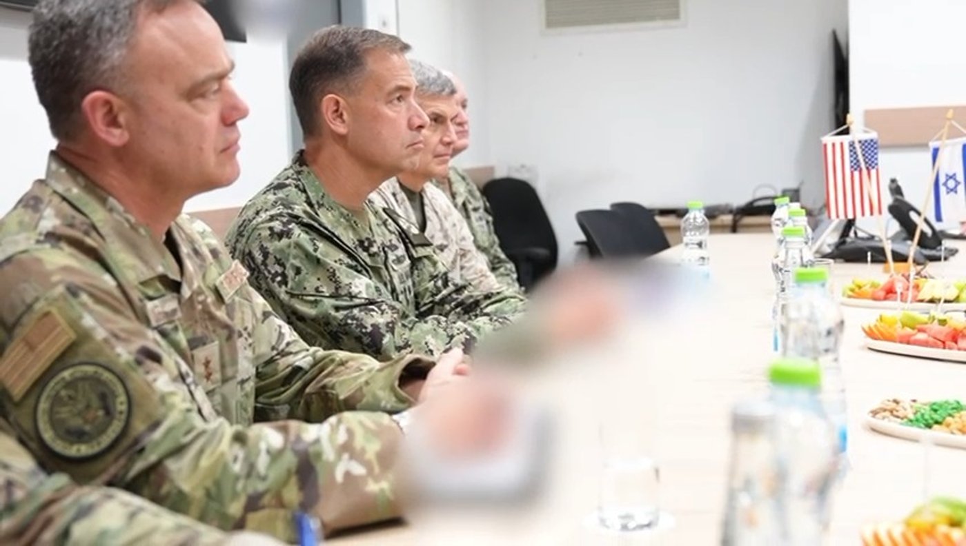 טראמפ מפתיע: 'שיחות עם איראן עשויות להתקיים תוך יומיים'