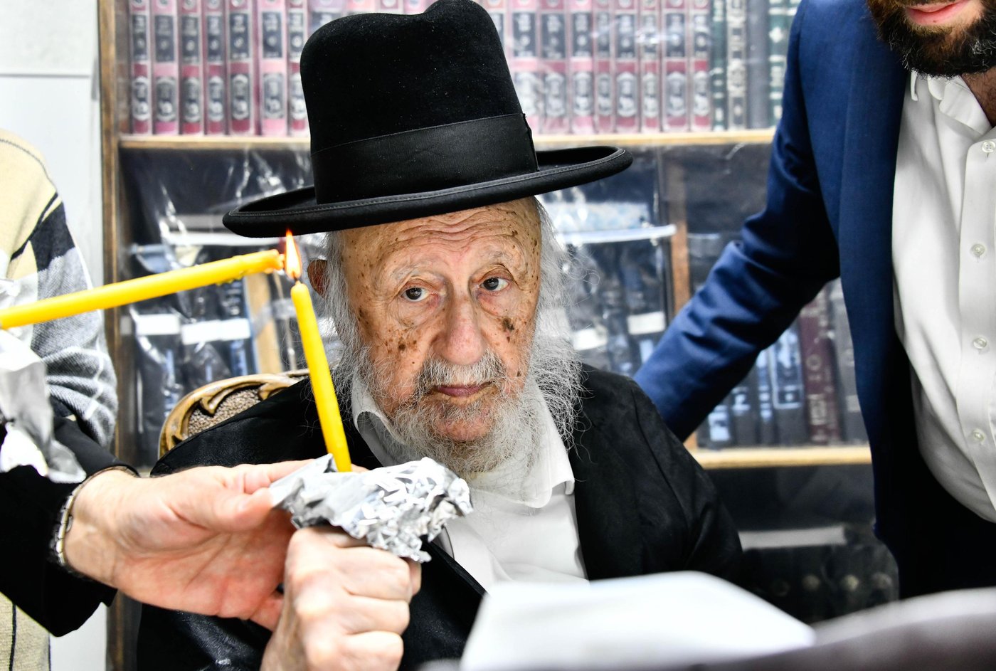 הגרב"ד פוברסקי בבדיקת חמץ