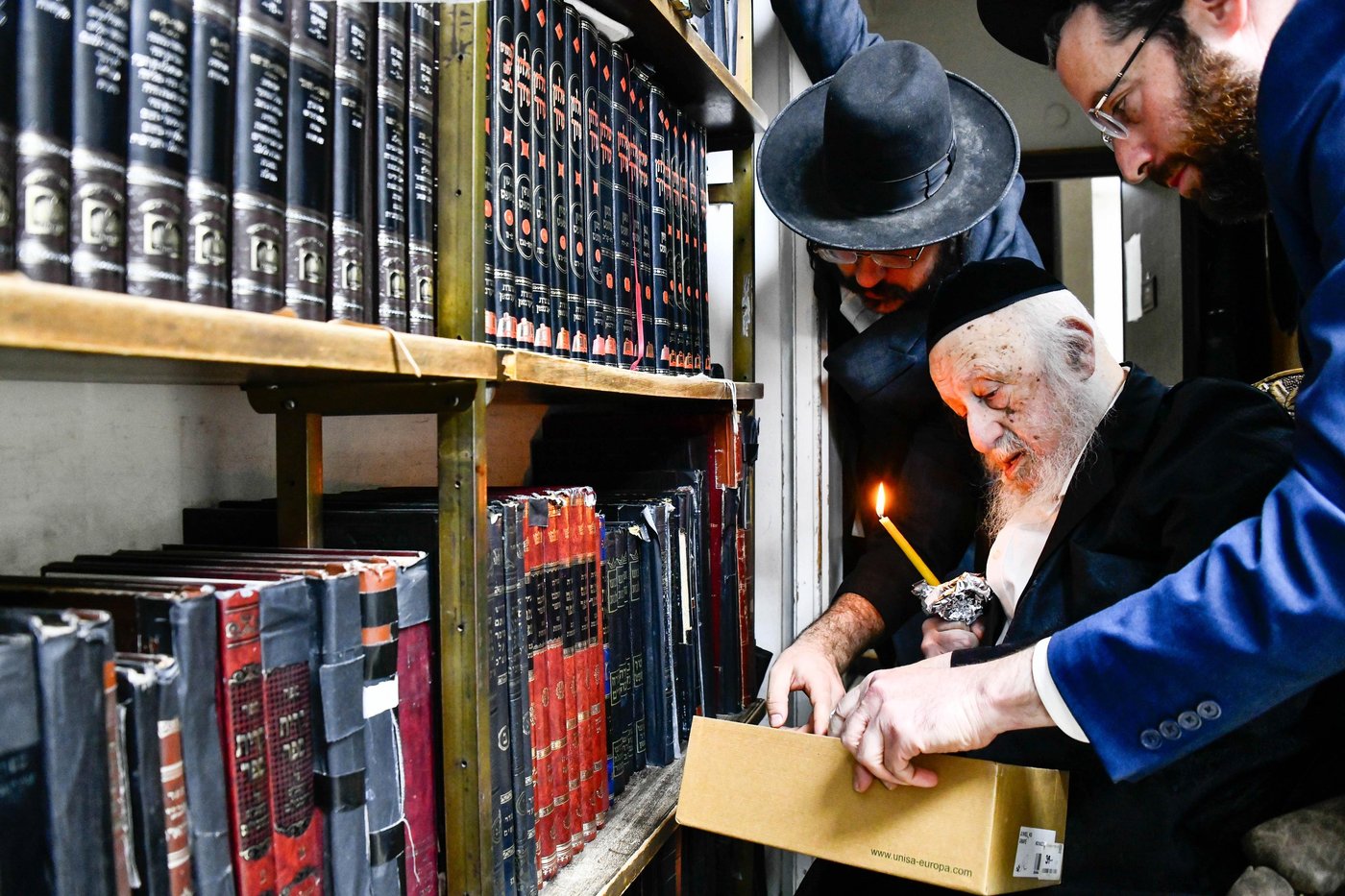 הגרב"ד פוברסקי בבדיקת חמץ