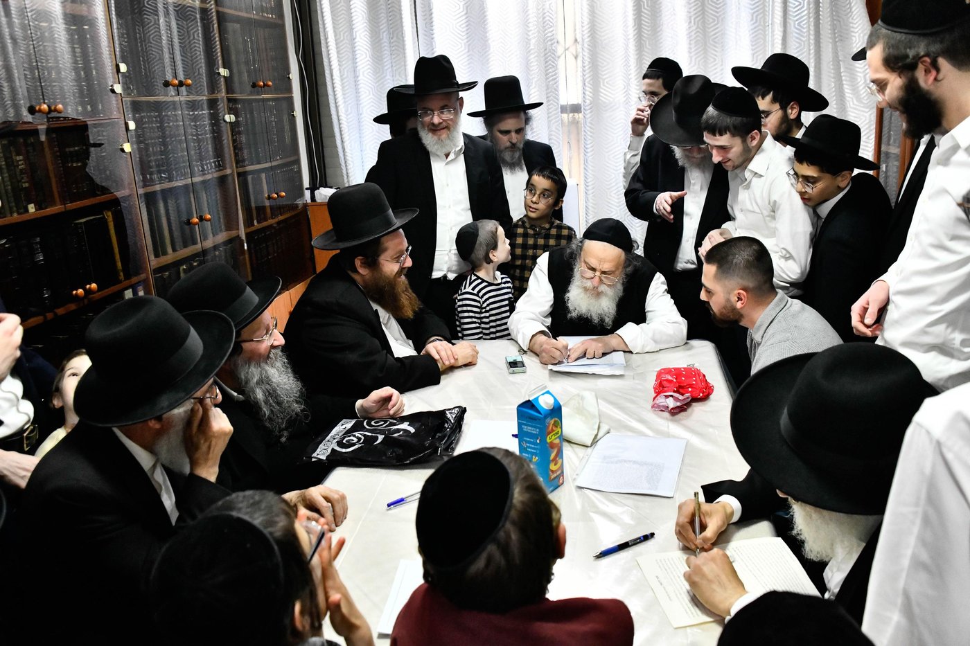 מכירת חמץ בבד"ץ של הגר"נ קרליץ