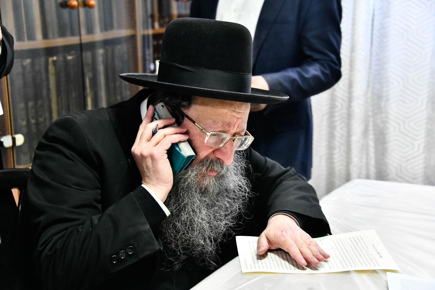 מכירת חמץ בבד"ץ של הגר"נ קרליץ