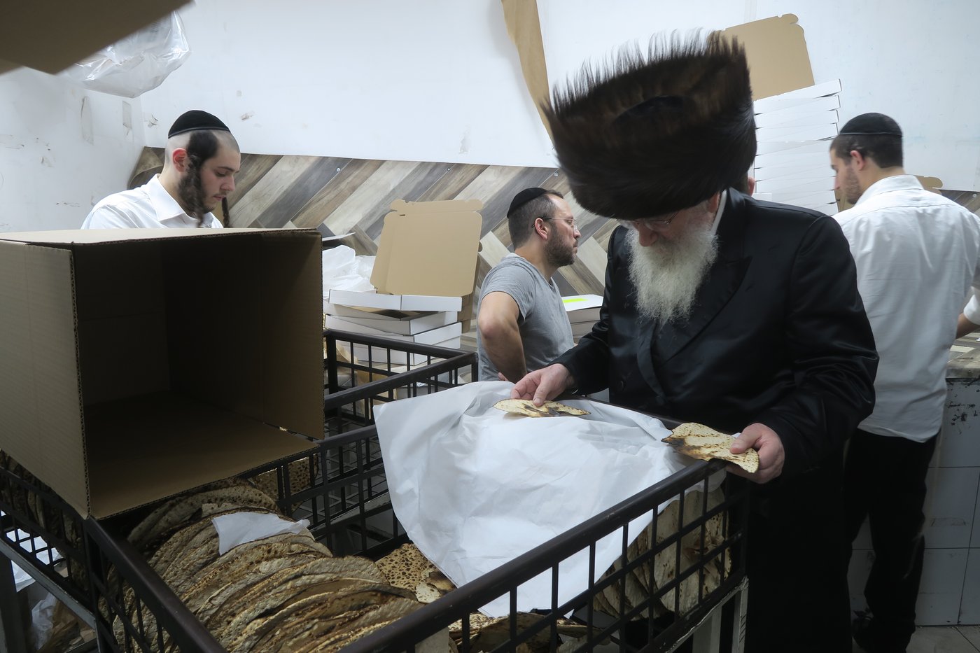 הגרש"א שטרן באפיית מצות