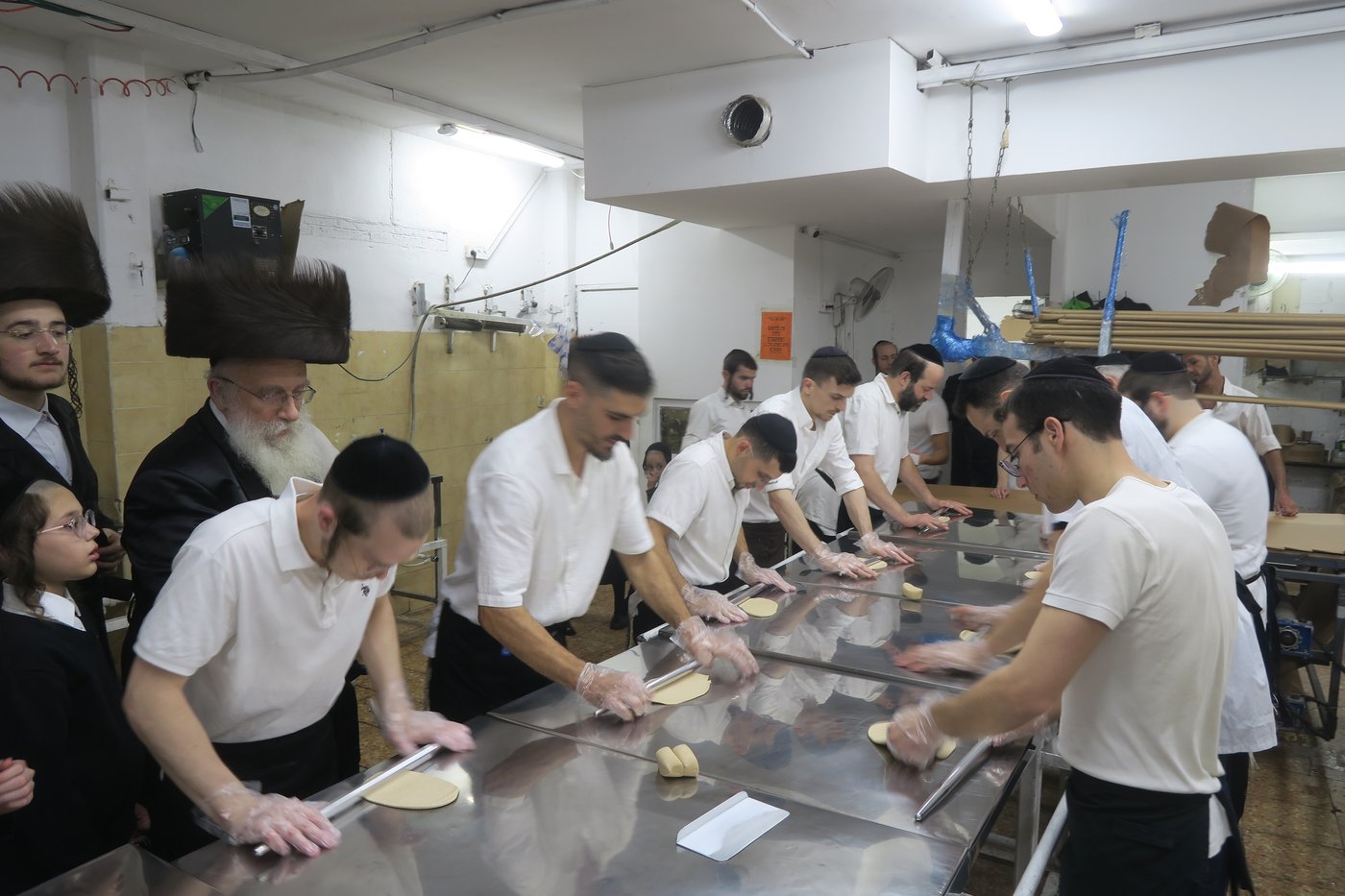 הגרש"א שטרן באפיית מצות