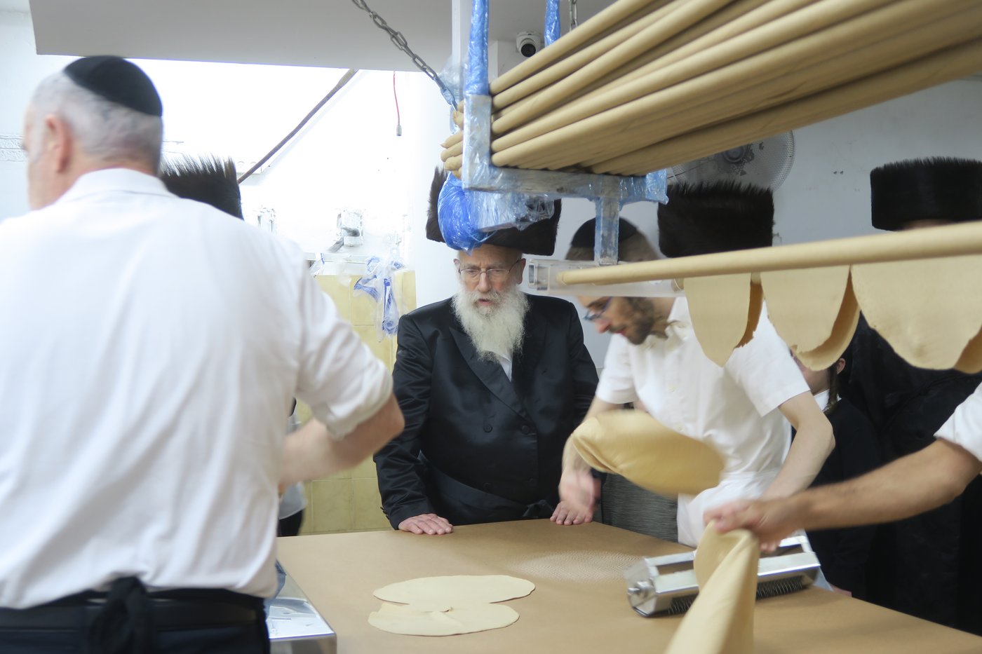 הגרש"א שטרן באפיית מצות