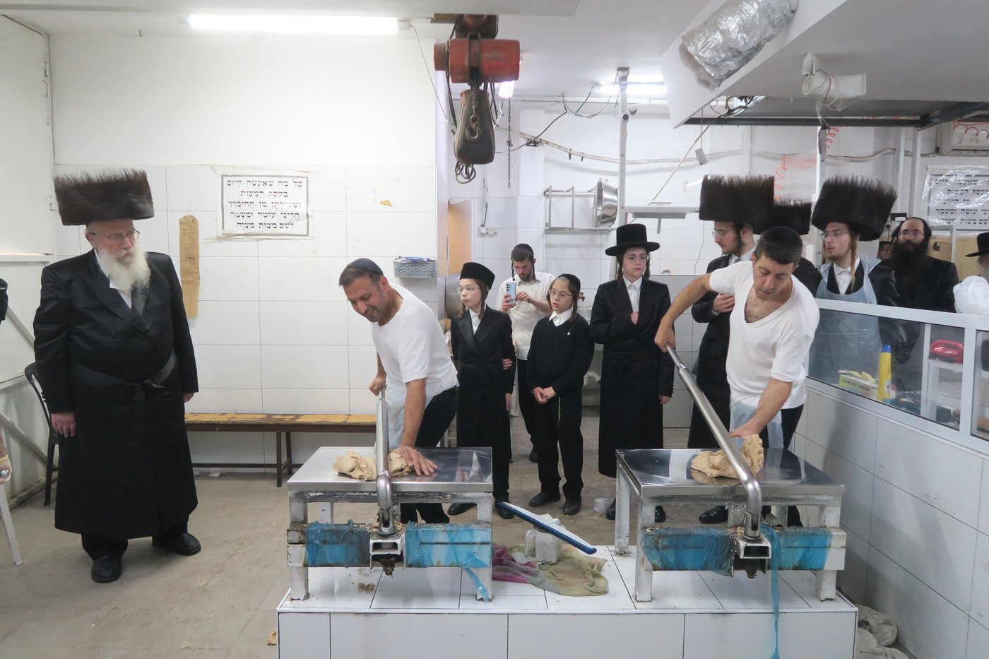 הגרש"א שטרן באפיית מצות