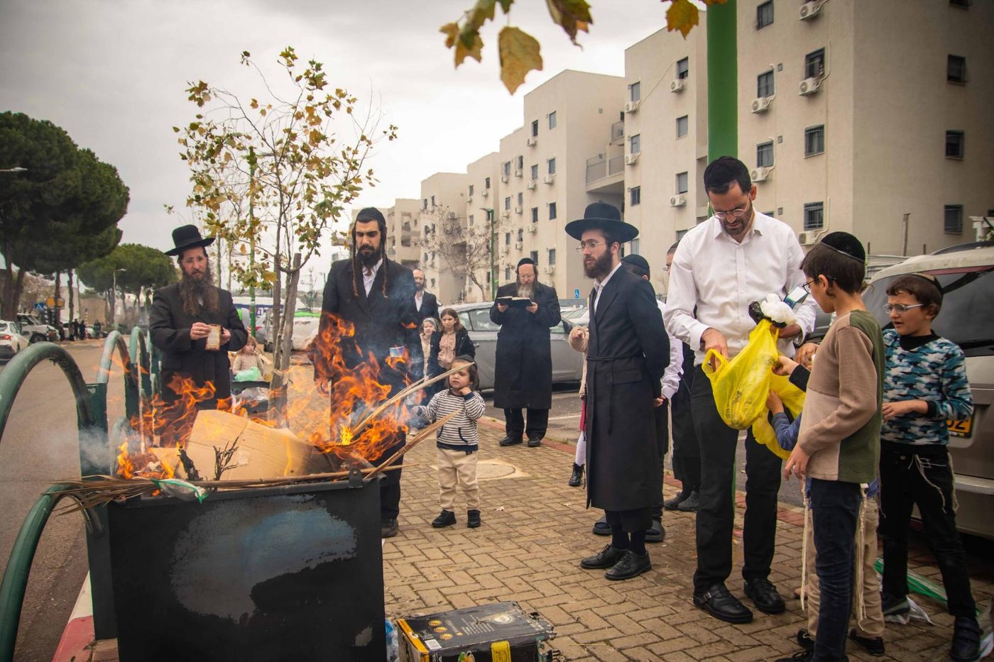 שריפת חמץ בעמנואל