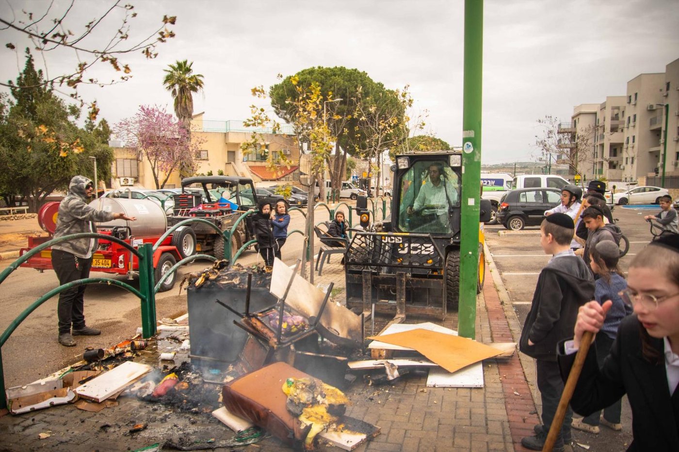 שריפת חמץ בעמנואל