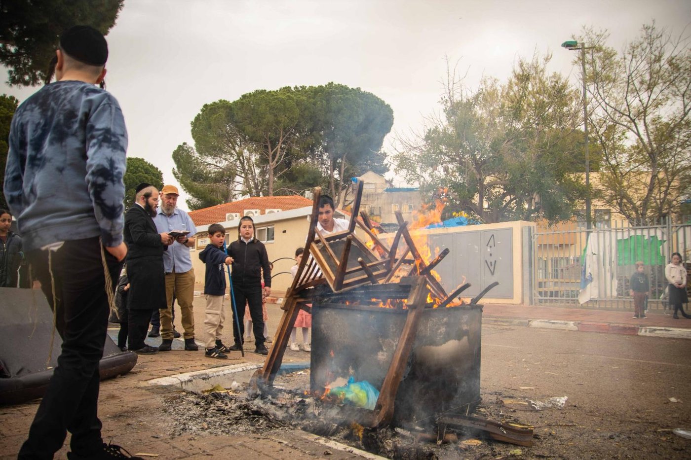 שריפת חמץ בעמנואל