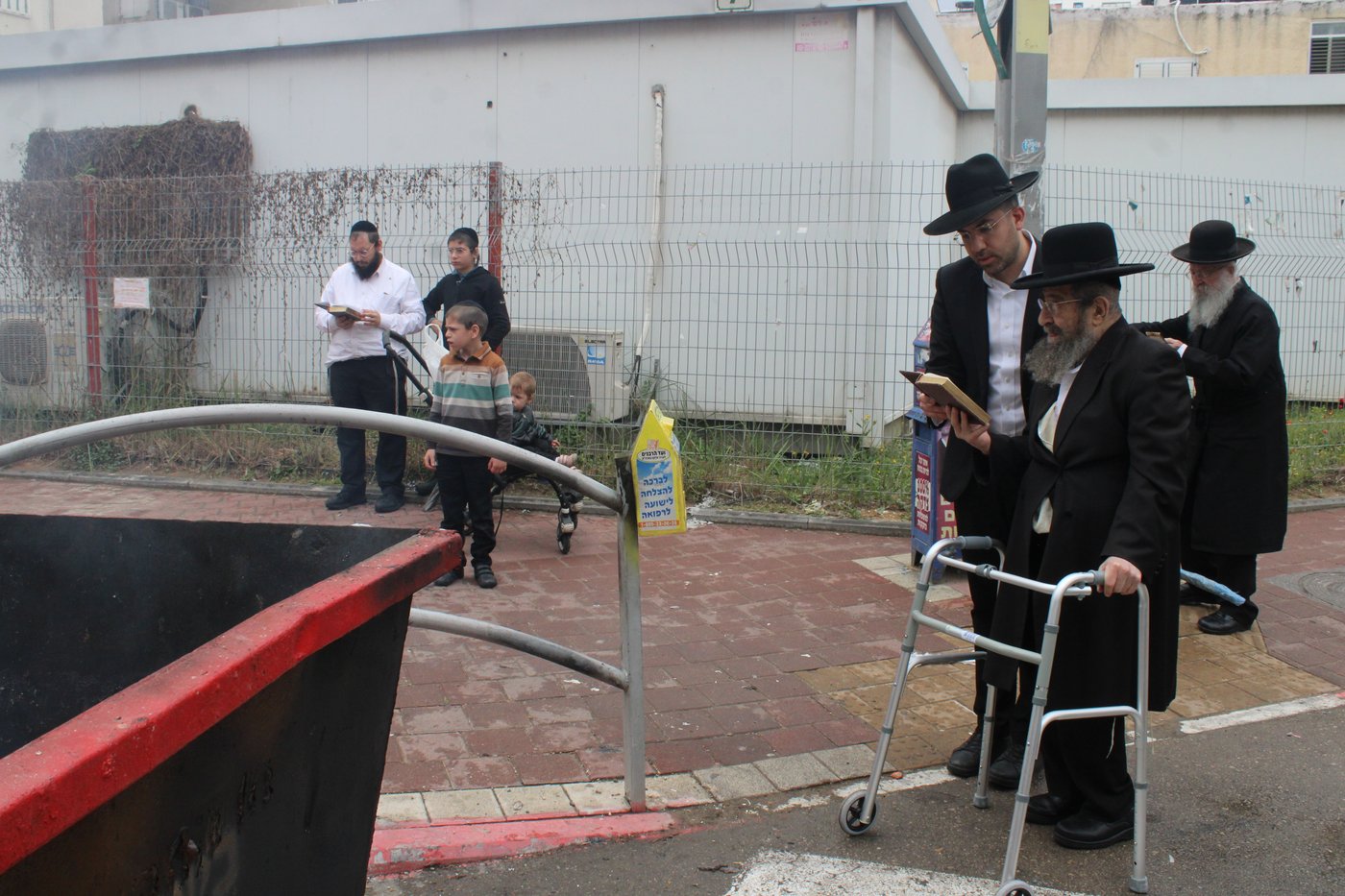 הגאון רבי מסעוד בן שמעון בשריפת חמץ