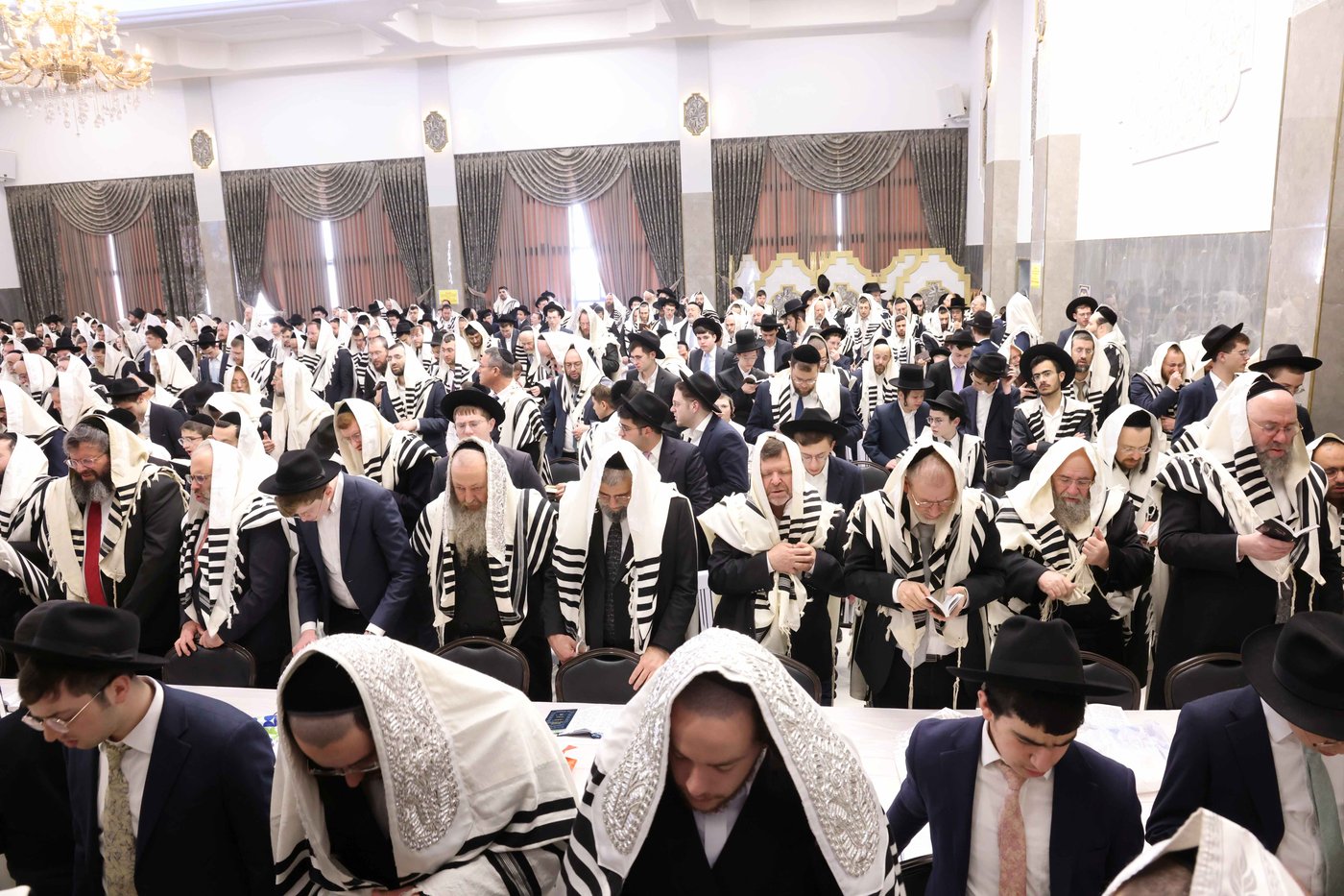 ברכת כהנים בהיכל ישיבת טשכנוב