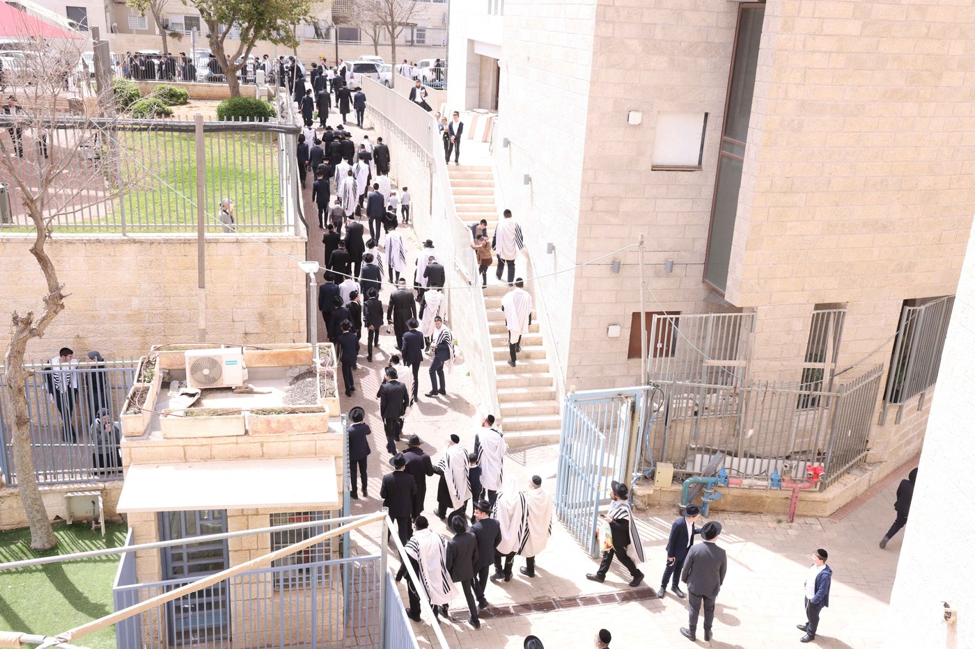 ברכת כהנים בהיכל ישיבת טשכנוב