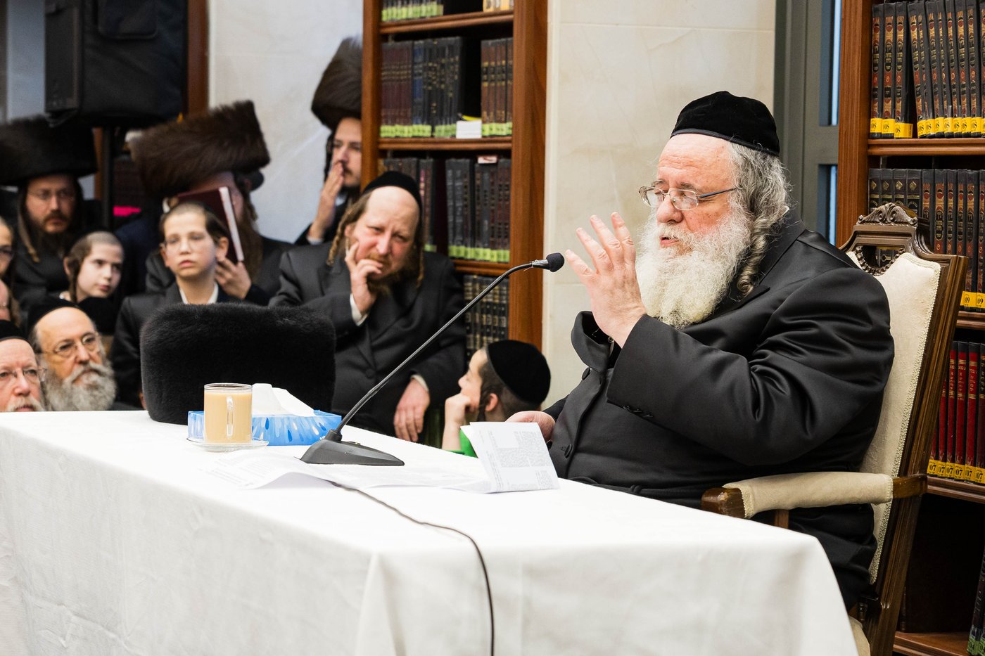 הגר"ש אלתר בשיעור חוה"מ פסח