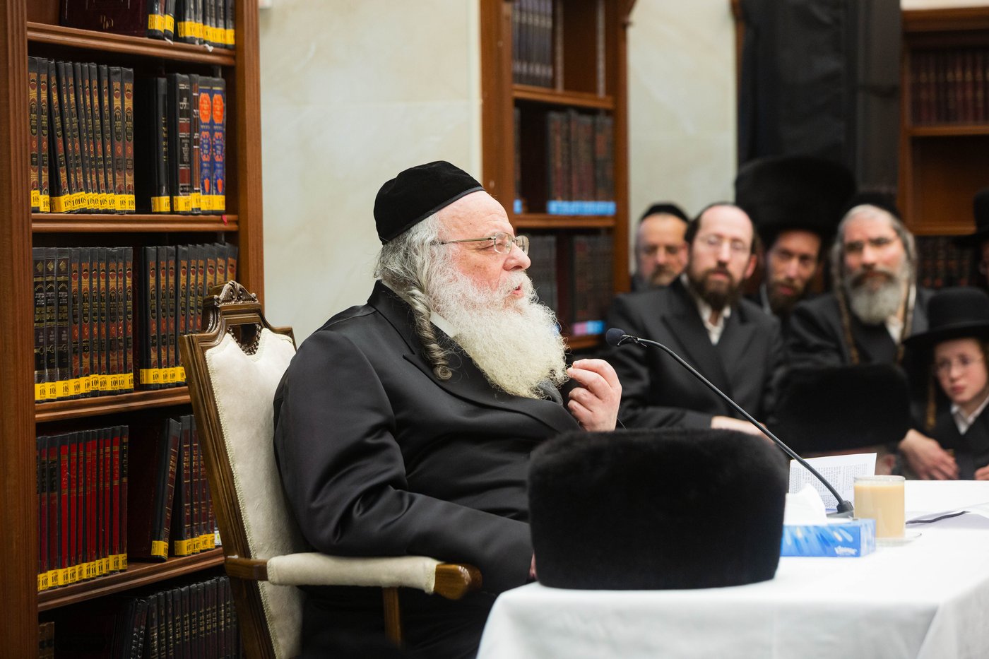 הגר"ש אלתר בשיעור חוה"מ פסח