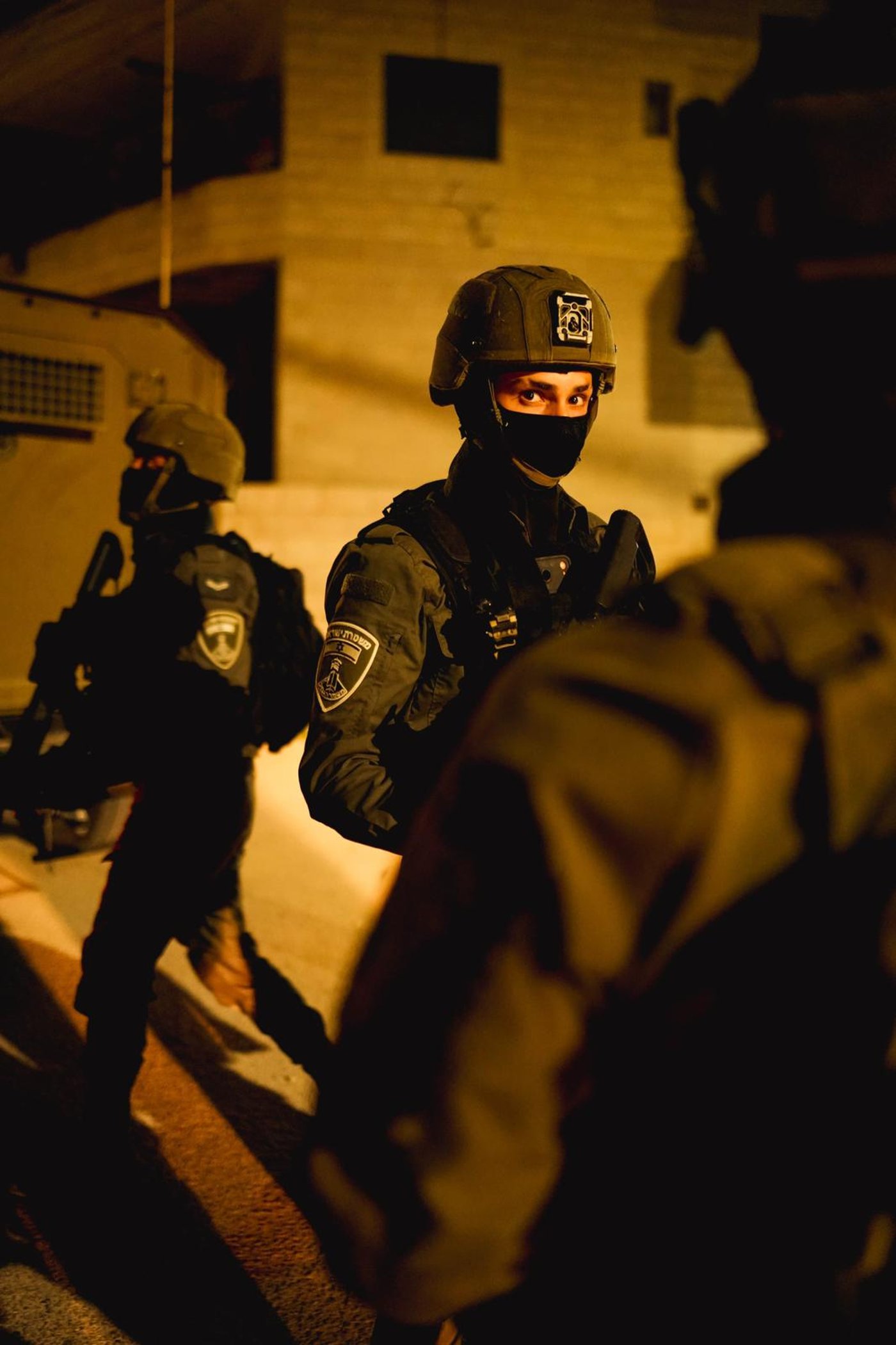 שכם: המסתערבים עצרו 4 מבוקשים בחשד לייצור, הפצה והשלכת מטעני חבלה