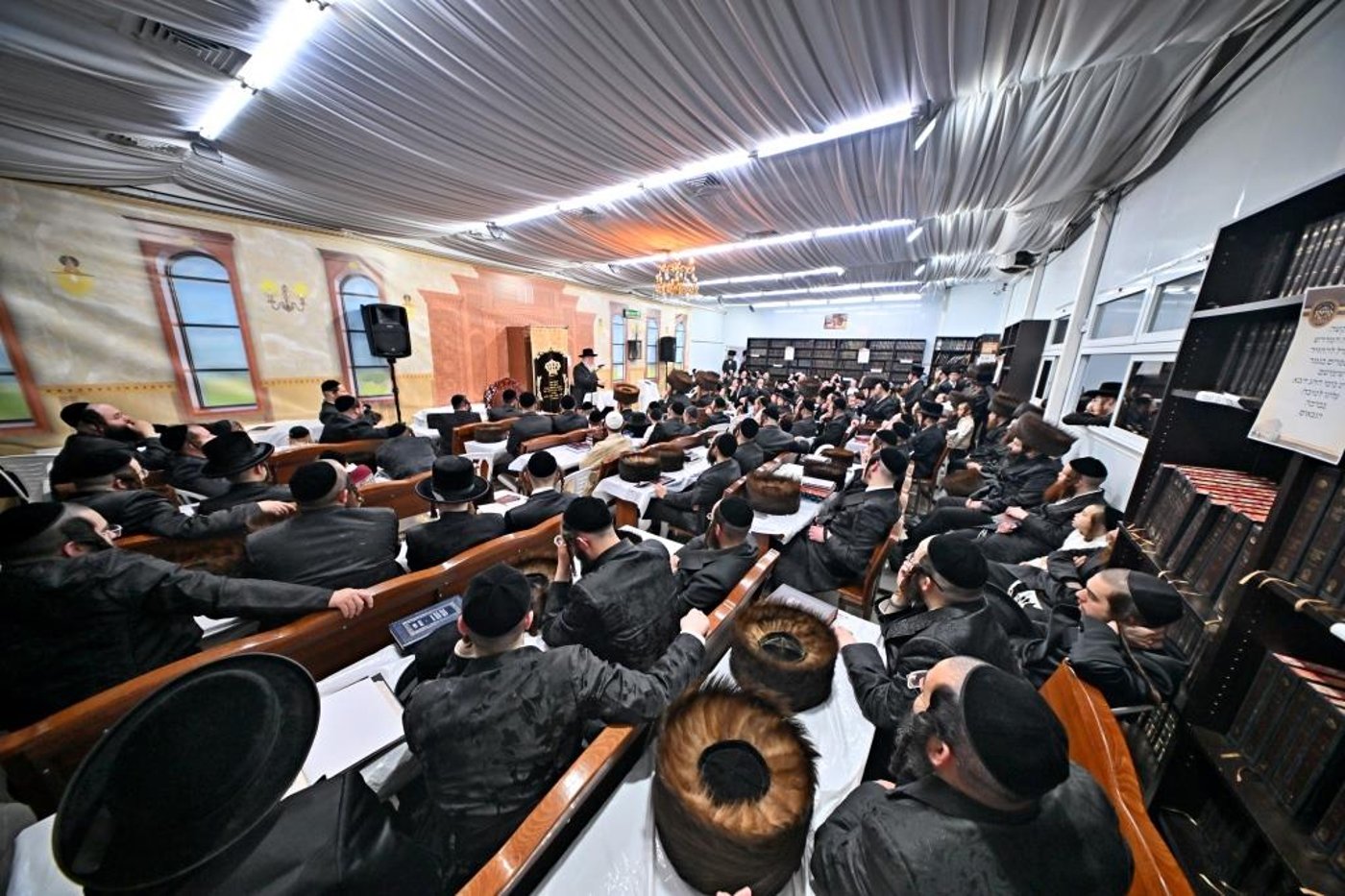 הגרחי"א לנדא בשיחה בביהמ"ד ספינקא בבית שמש