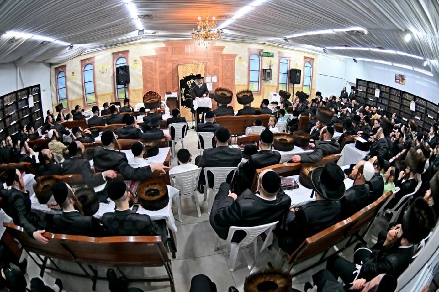 הגרחי"א לנדא בשיחה בביהמ"ד ספינקא בבית שמש