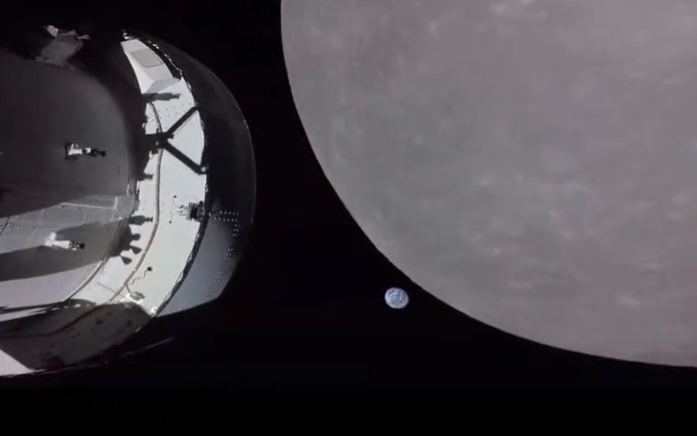 החללית, הירח - והנקודה הקטנה: כדור הארץ