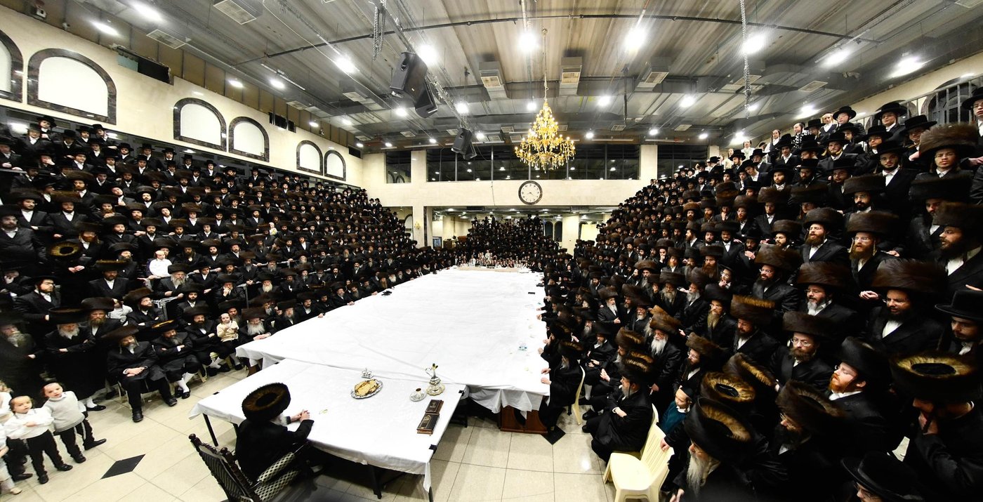 טיש נעילת החג פסח בדארג