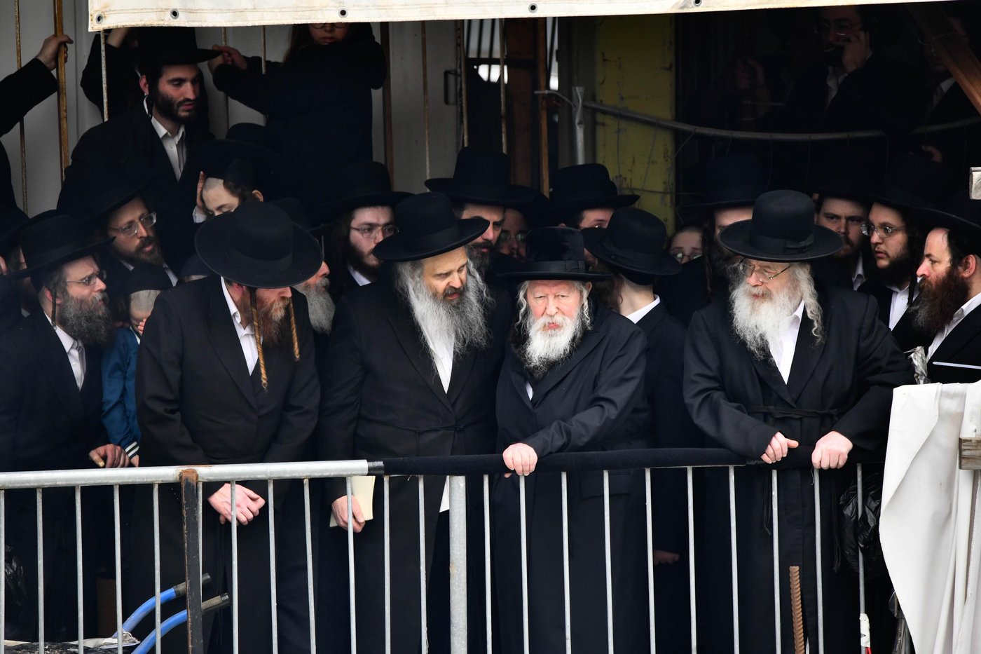 האדמו"ר מגור בשריפת חמץ