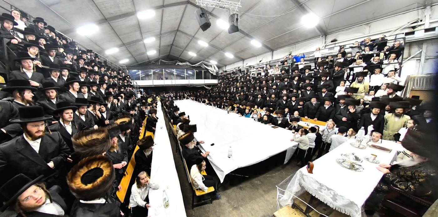 האדמו"ר מלעלוב בטיש חוה"מ פסח