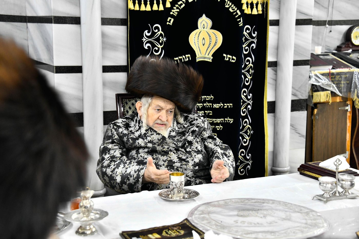 האדמו"ר מטעמשוואר בנעילת החג שביעי של פסח