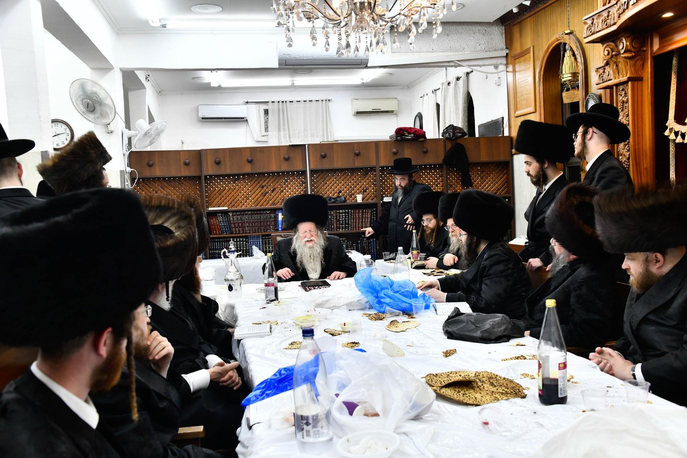 האדמו"ר מקוזמיר בנעילת החג