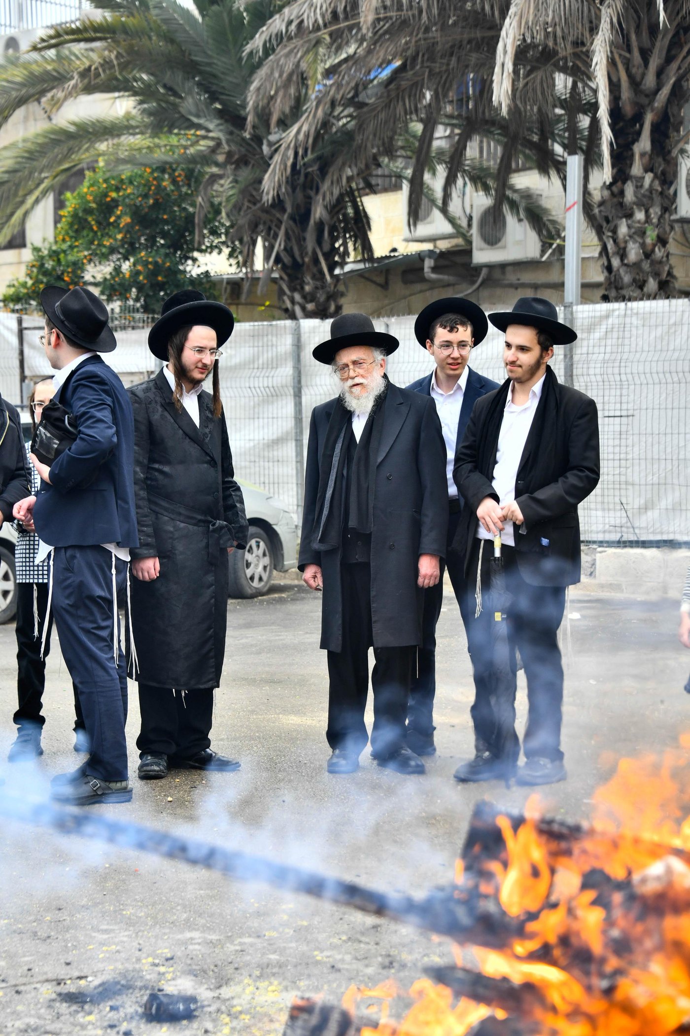 הגאון רבי בנימין אלישיב בשריפת חמץ