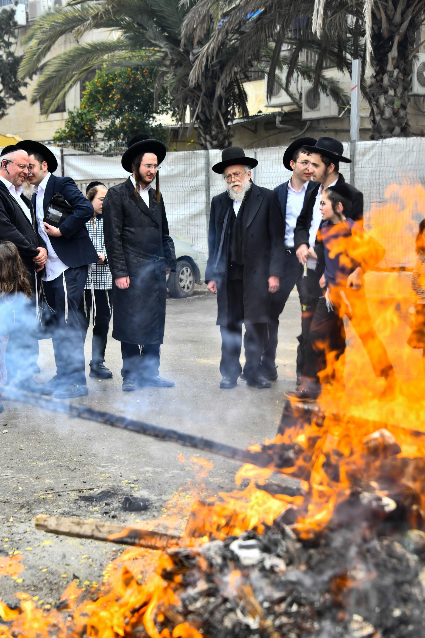 הגאון רבי בנימין אלישיב בשריפת חמץ