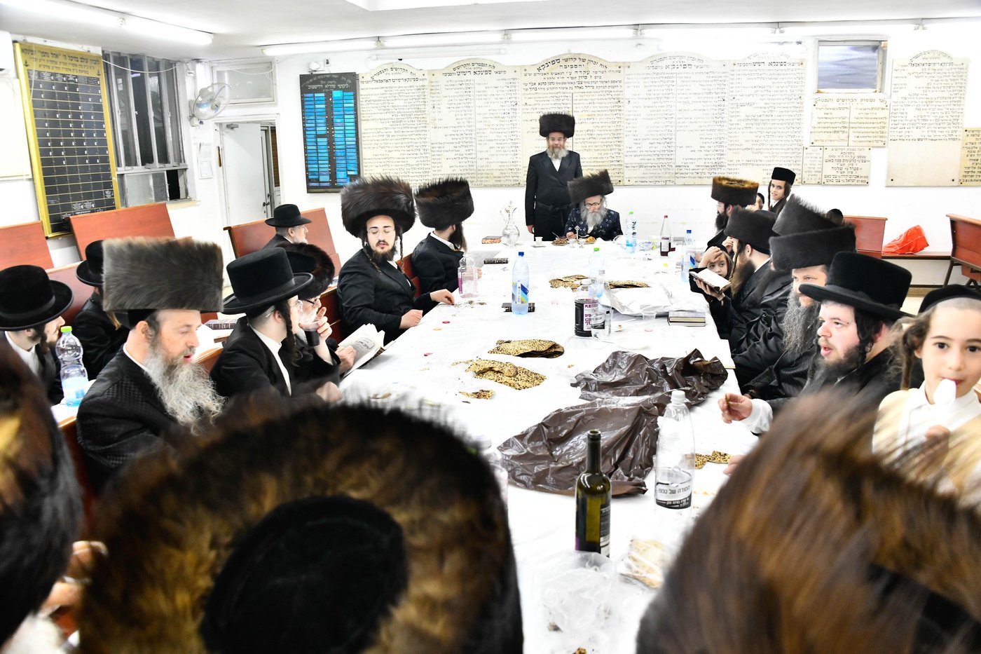 האדמו"ר מספינקא הושע בנעילת החג