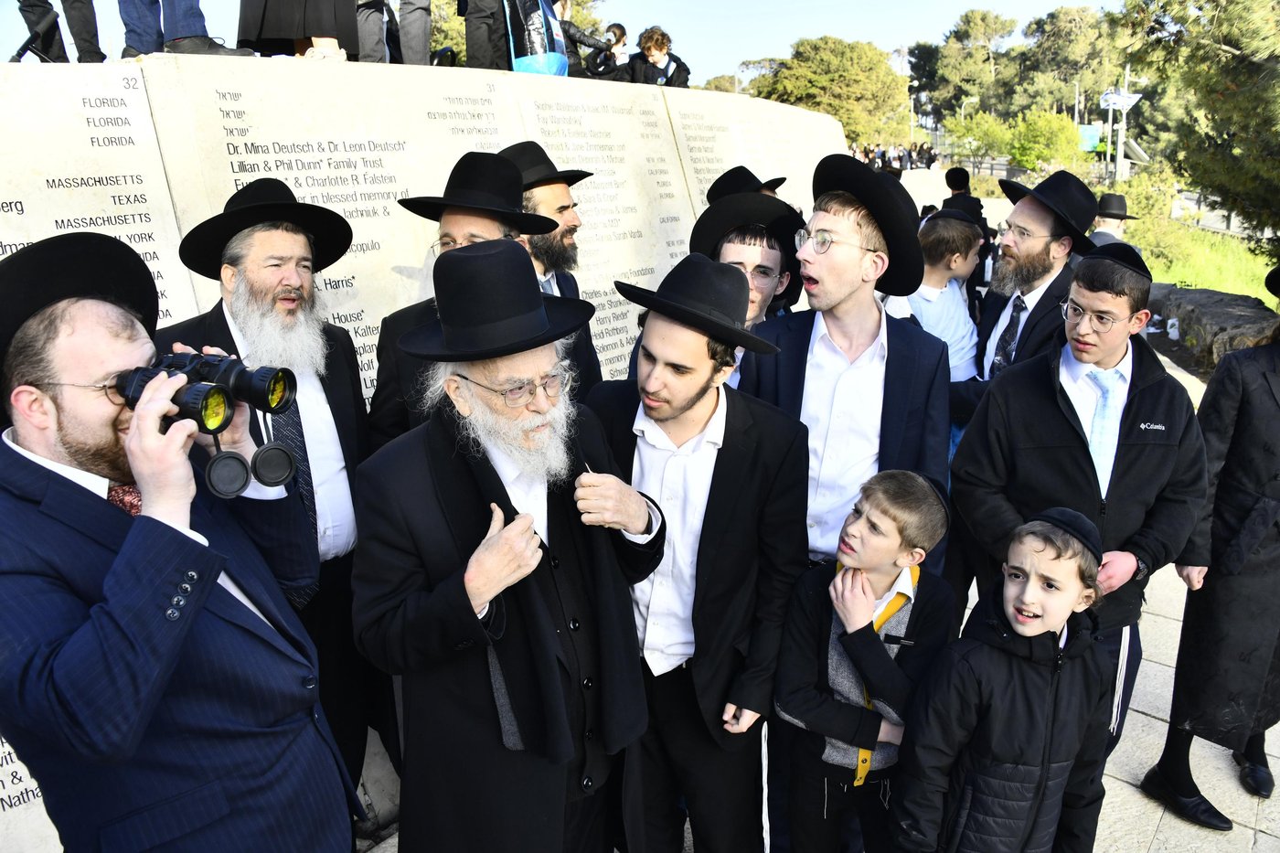 הגאון רבי בנימין אלישיב בתפילה בהר הצופים